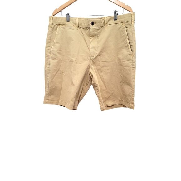 GAP BERMUDA MUSTACHE SHORT SIZE 36 - Picture 1 of 11